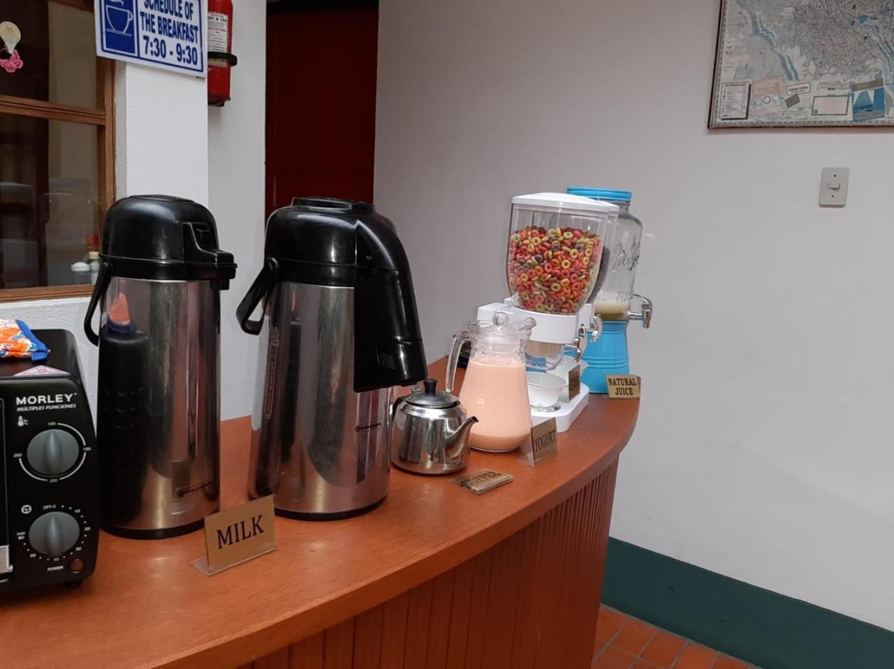 Momema Inn 라파스 외부 사진