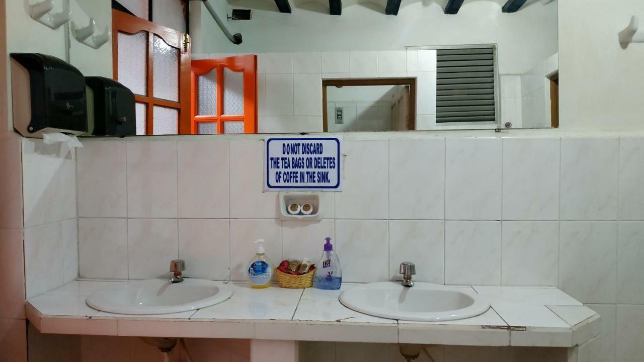 Momema Inn 라파스 외부 사진